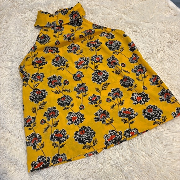 BANANA REPUBLIC Floral Bow Neck Halter Top Yellow woman’s medium - Picture 3 of 13